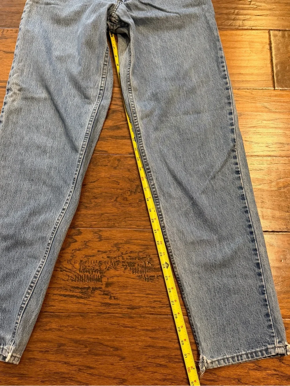 VTG 90s SilverTab Levis Jeans W30 L34 Light Wash Blue Loose Fit Tapered Leg USA